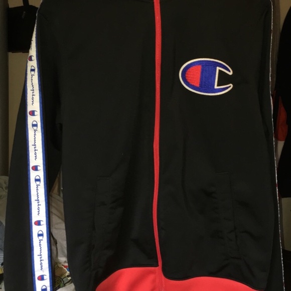 Champion Zip up track top - Picture 2 of 5